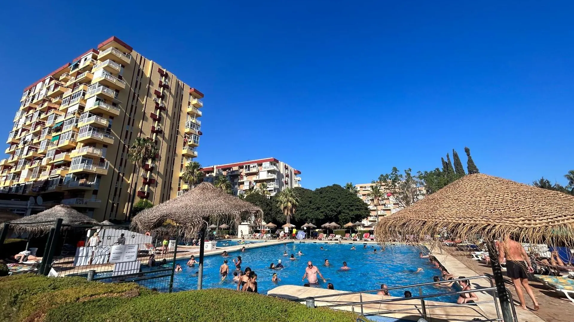 Acogedor Apartamento En Benalmadena Vistas